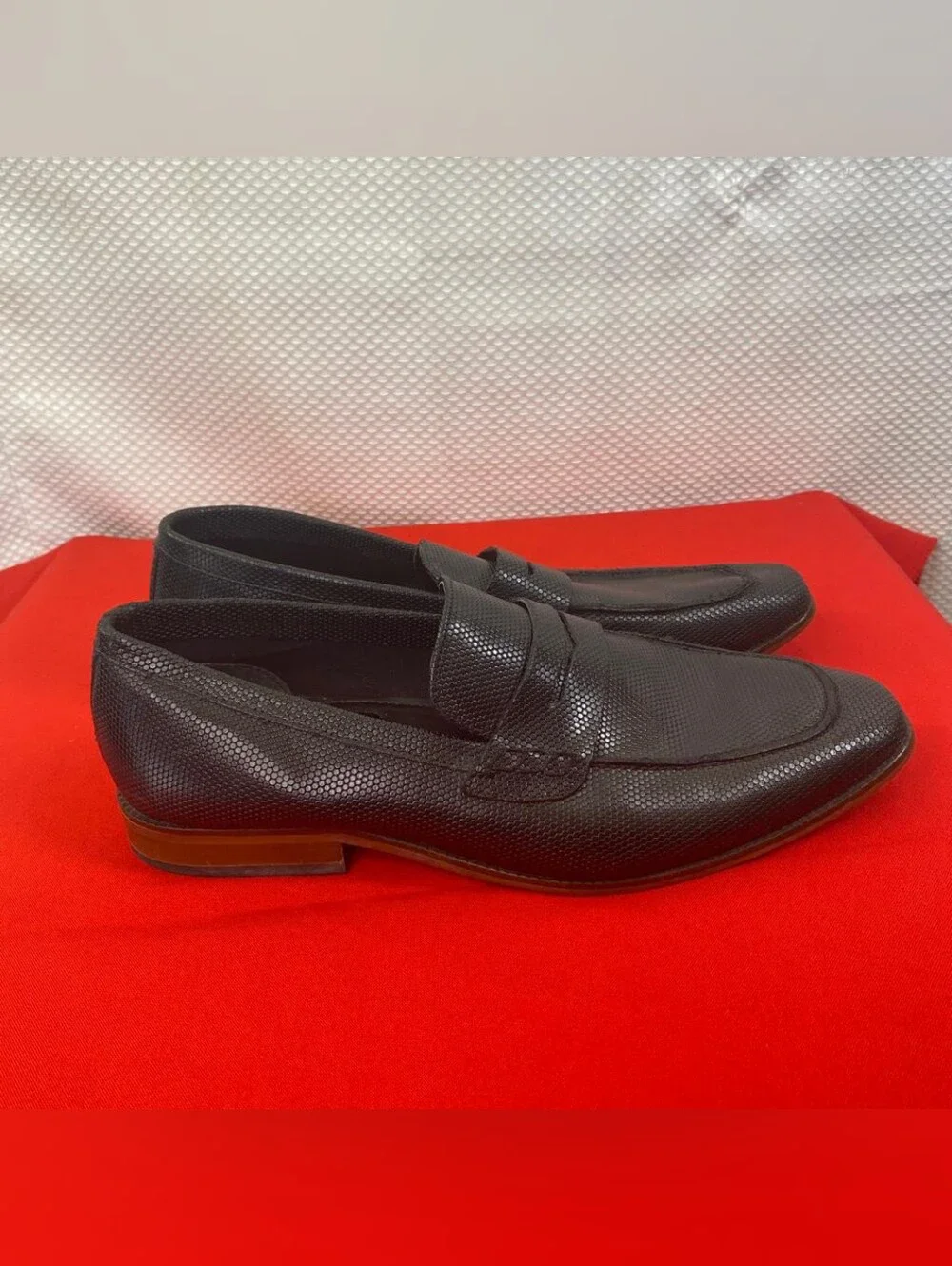): Steve Madden P-Ancher Black Textured Penny Loafers Size 11D
